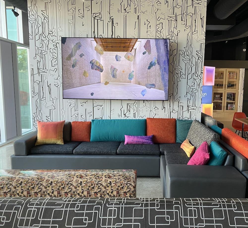 Отель Aloft Waco Downtown Экстерьер фото